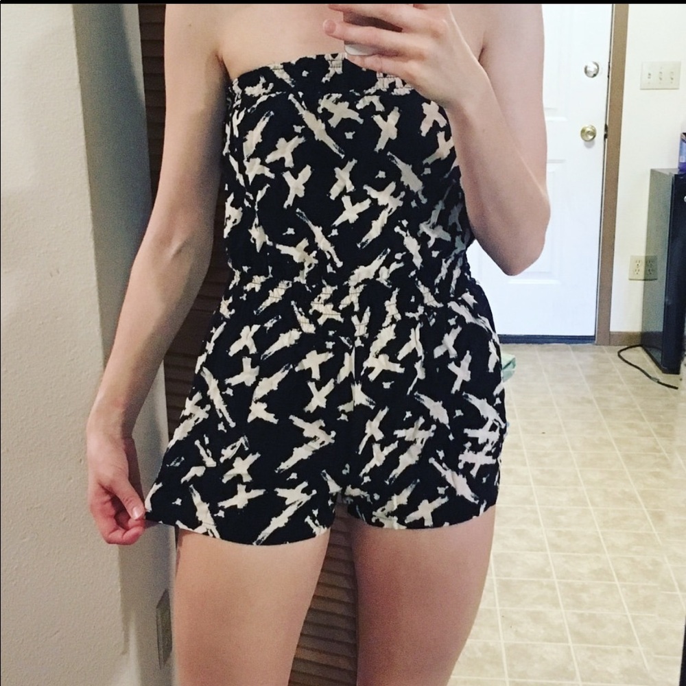 Rue 21 black and white romper